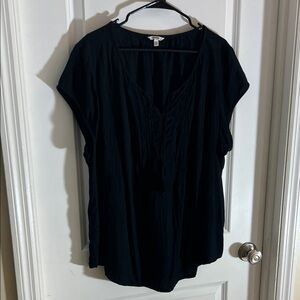 Sonoma Women's Black short sleeve Blouse